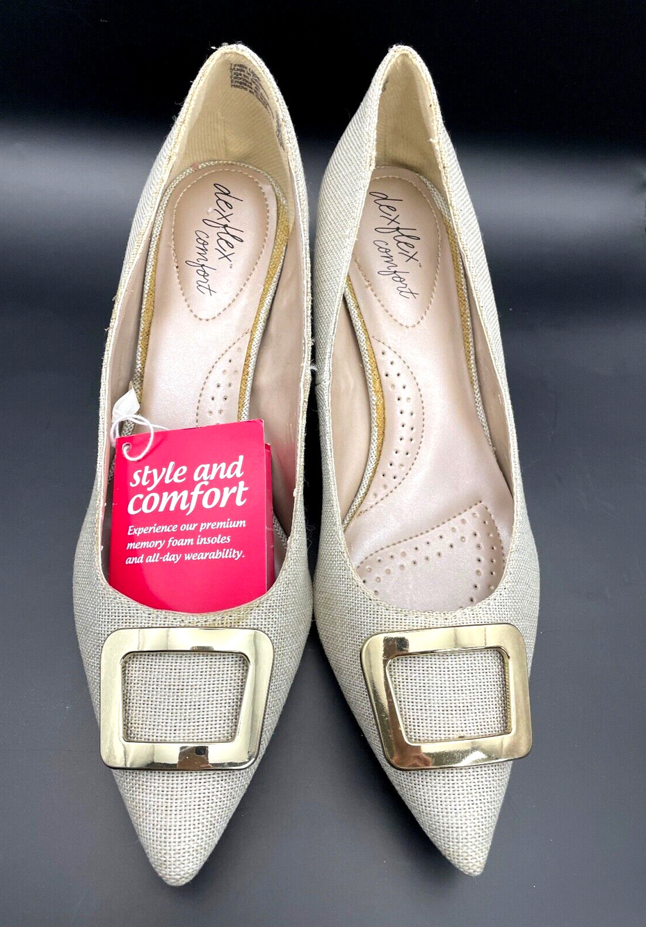 NWT -DEXFLEX Comfort Pumps Heels Textile Upper Gold Tone Metal Buckle Size 8 M